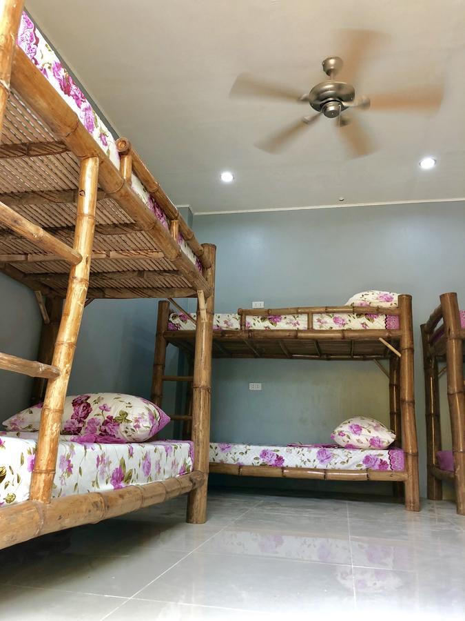 Lionfish Backpackers Malapascua (Adults Only) Hostel Exterior photo